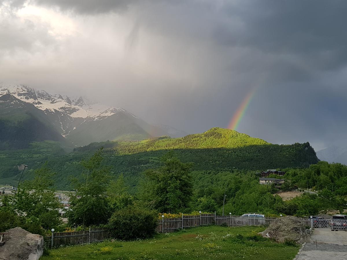 Hotel Tetnuldi Mestia Buitenkant foto